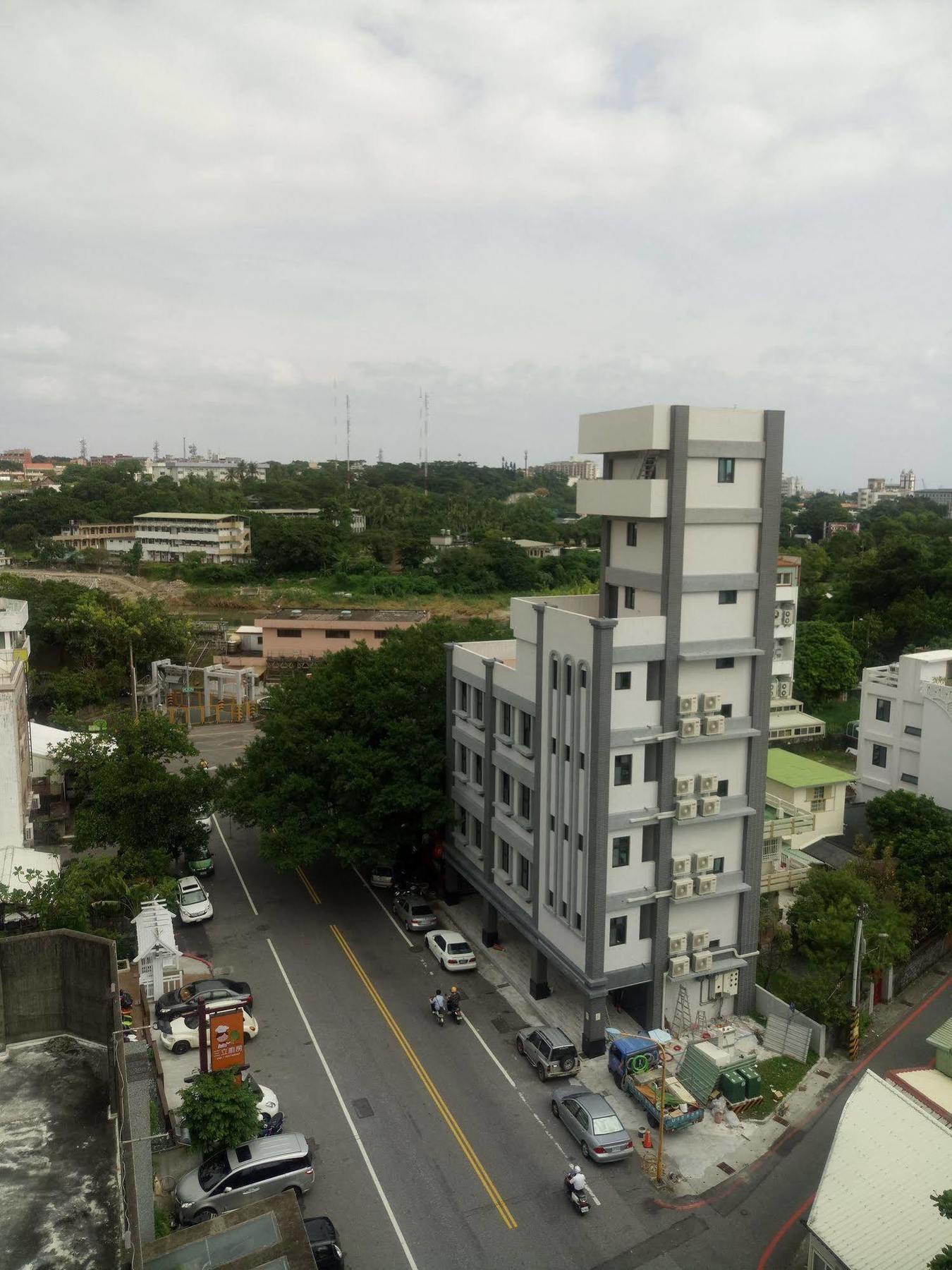 Hua Tong Hotel Hualien City Exterior photo