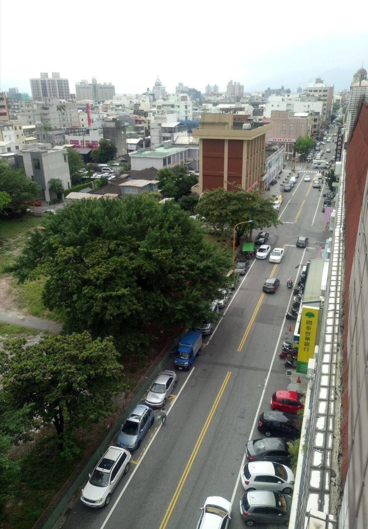 Hua Tong Hotel Hualien City Exterior photo